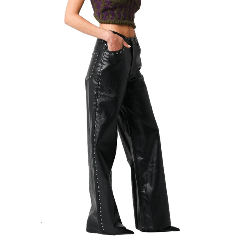 Trendsetting Women's Leather Pant