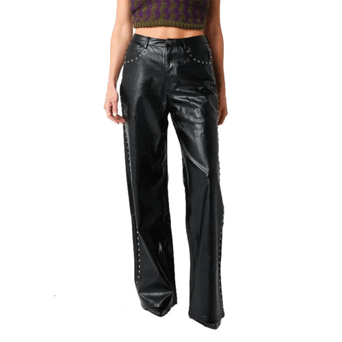 Trendsetting Women's Leather Pant